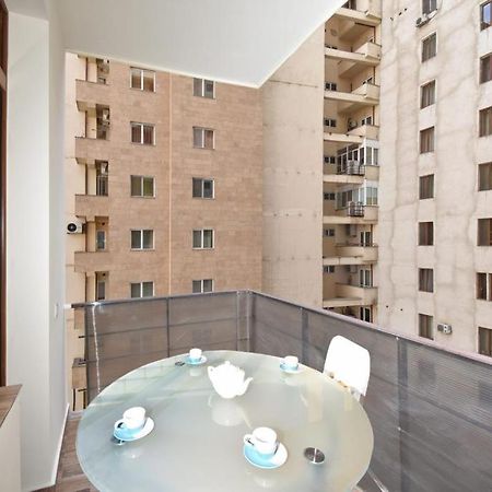 74/3New Building In The Center Of The Capital Daire Erivan Dış mekan fotoğraf
