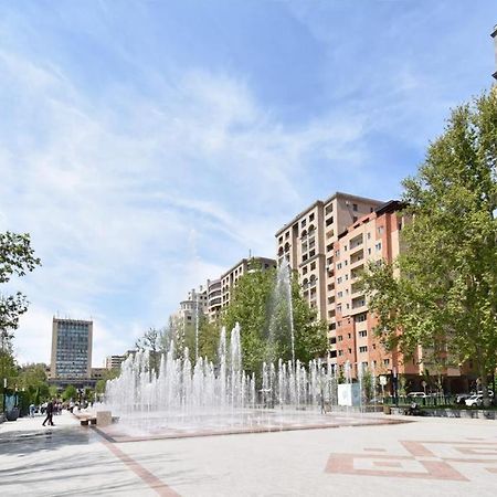 74/3New Building In The Center Of The Capital Daire Erivan Dış mekan fotoğraf